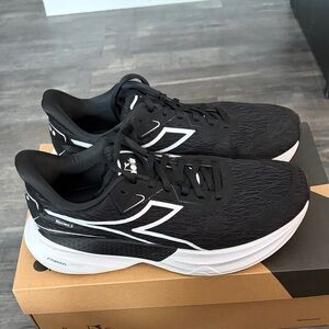 Diadora Nucleo 2 wide